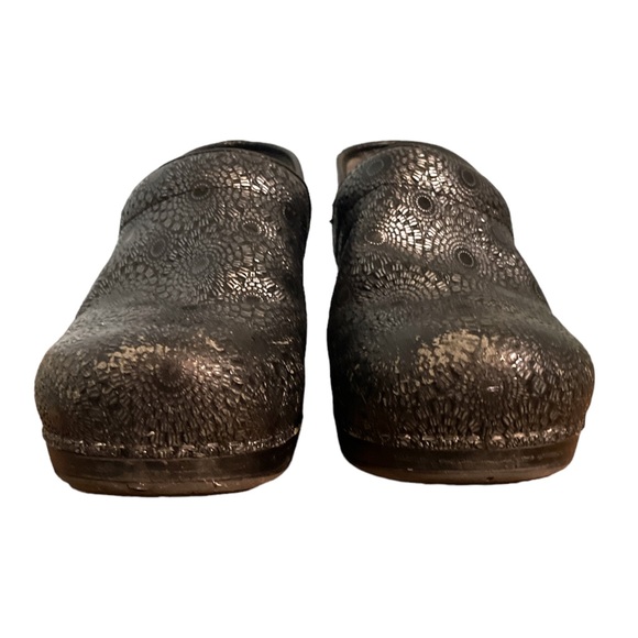 DANSKO Women's Black Metallic Circle Pattern Professional Clogs  EU 41 - Picture 4 of 8